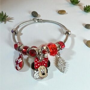 NWOT Minnie Mouse Beaded Charm Bracelet with Red Accents